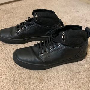 Mens VANS shoes size 8.0 lace up above ankle leather